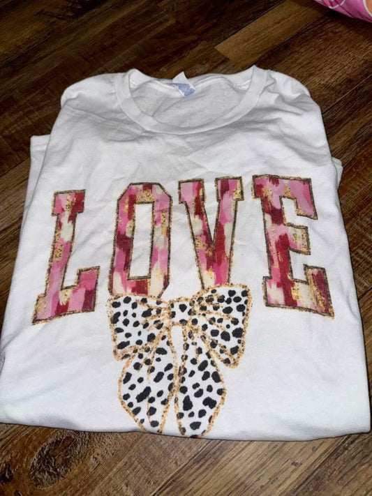 love white gildan tee size large RTS, ships next day